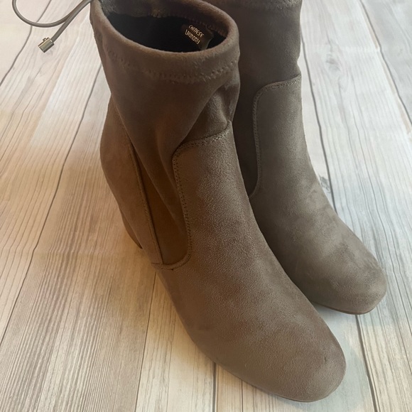 π HP π NIB Chinese Laundry Boots Kyla Heels - Picture 6 of 11